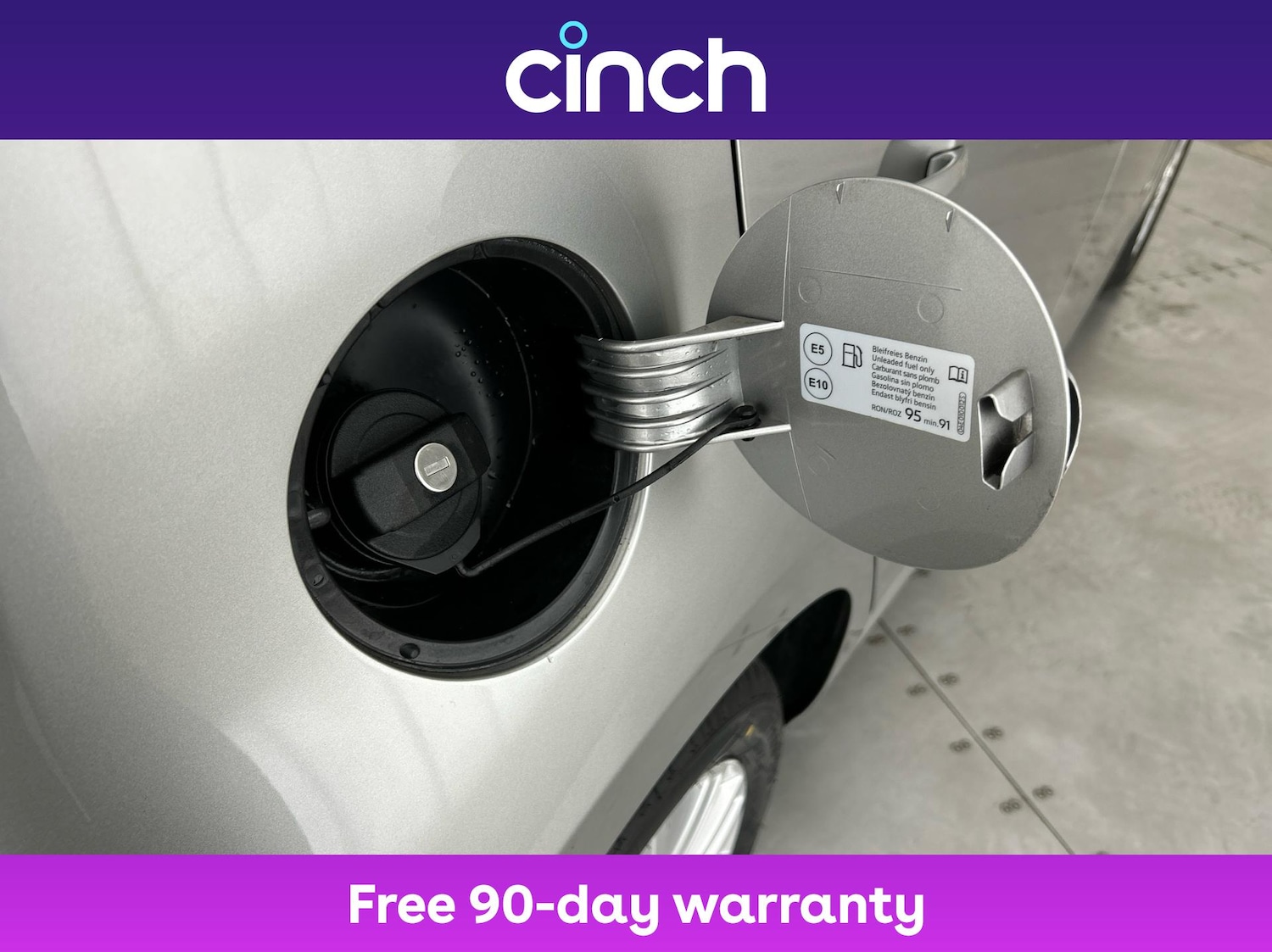 Used Volkswagen up! 2018 for sale - 76119660: Photo 29