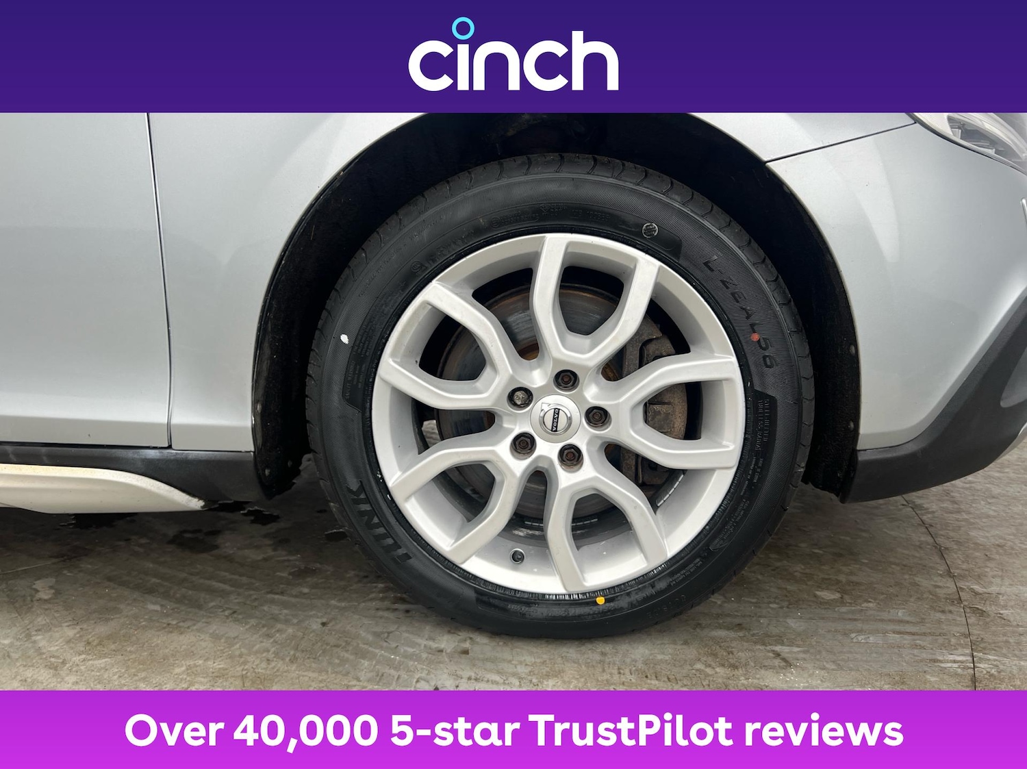 Used Volvo V40 2017 for sale - 76901591: Photo 28