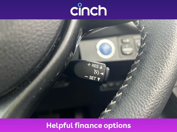 Used Toyota Yaris 2020 for sale - 75717393: Photo 30