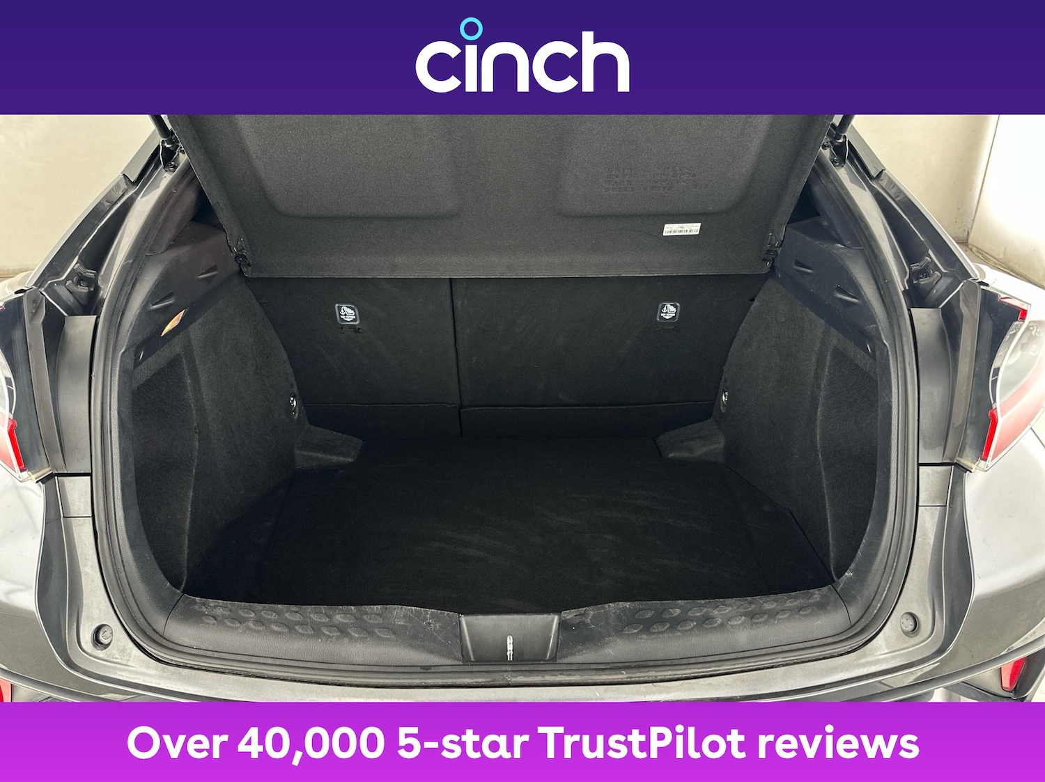 Used Toyota C-HR 2019 for sale - 76798294: Photo 21