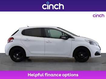 Used Peugeot 208 2018 for sale - 76034484: Photo 2