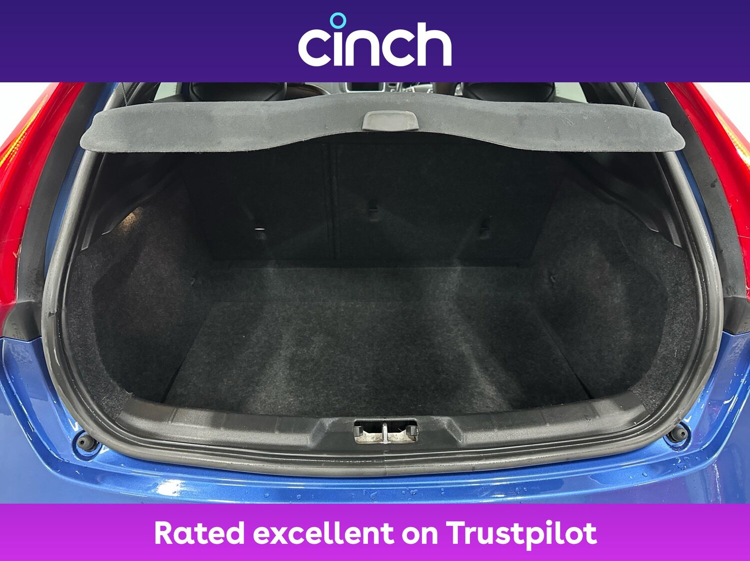 Used Volvo V40 2017 for sale - 76648092: Photo 21