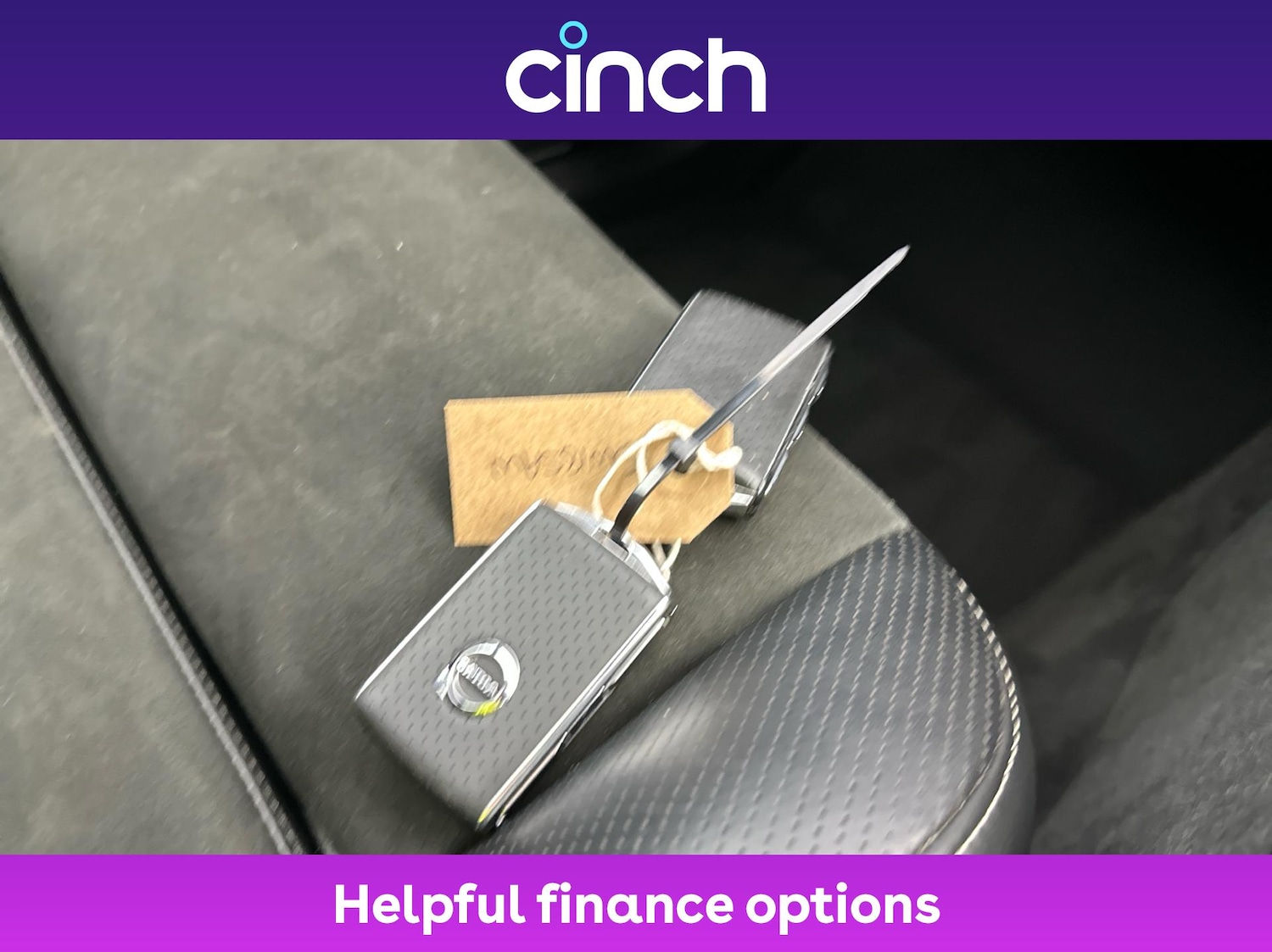 Used Volvo XC60 2018 for sale - 76855000: Photo 30