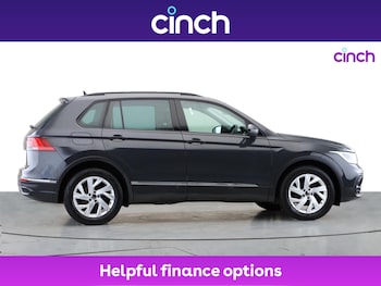 Used Volkswagen Tiguan 2022 for sale - 76250430: Photo 2