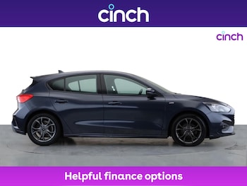 Used Ford Focus 2020 for sale - 76241901: Photo 2