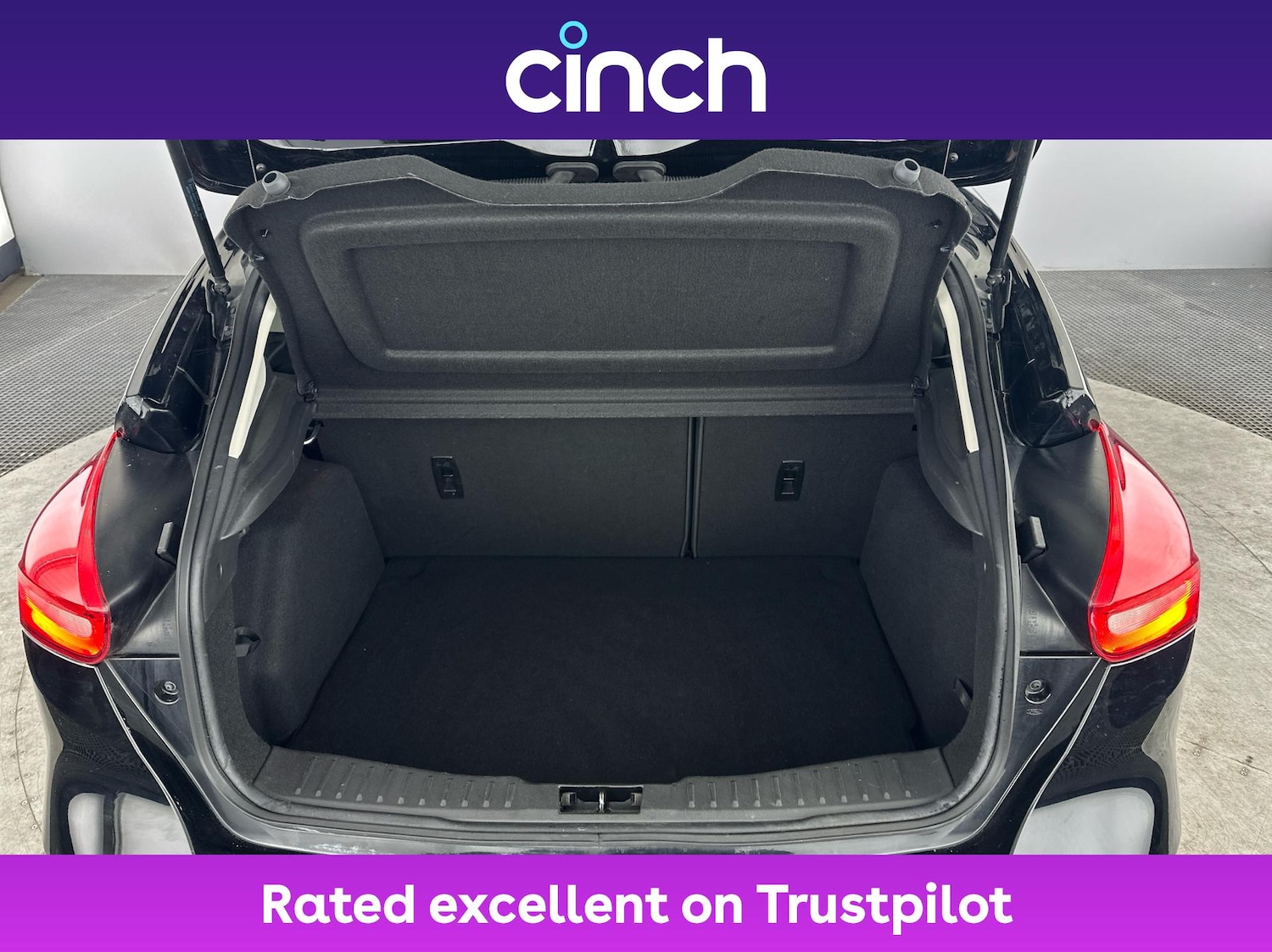 Used Ford Focus 2017 for sale - 76519885: Photo 21