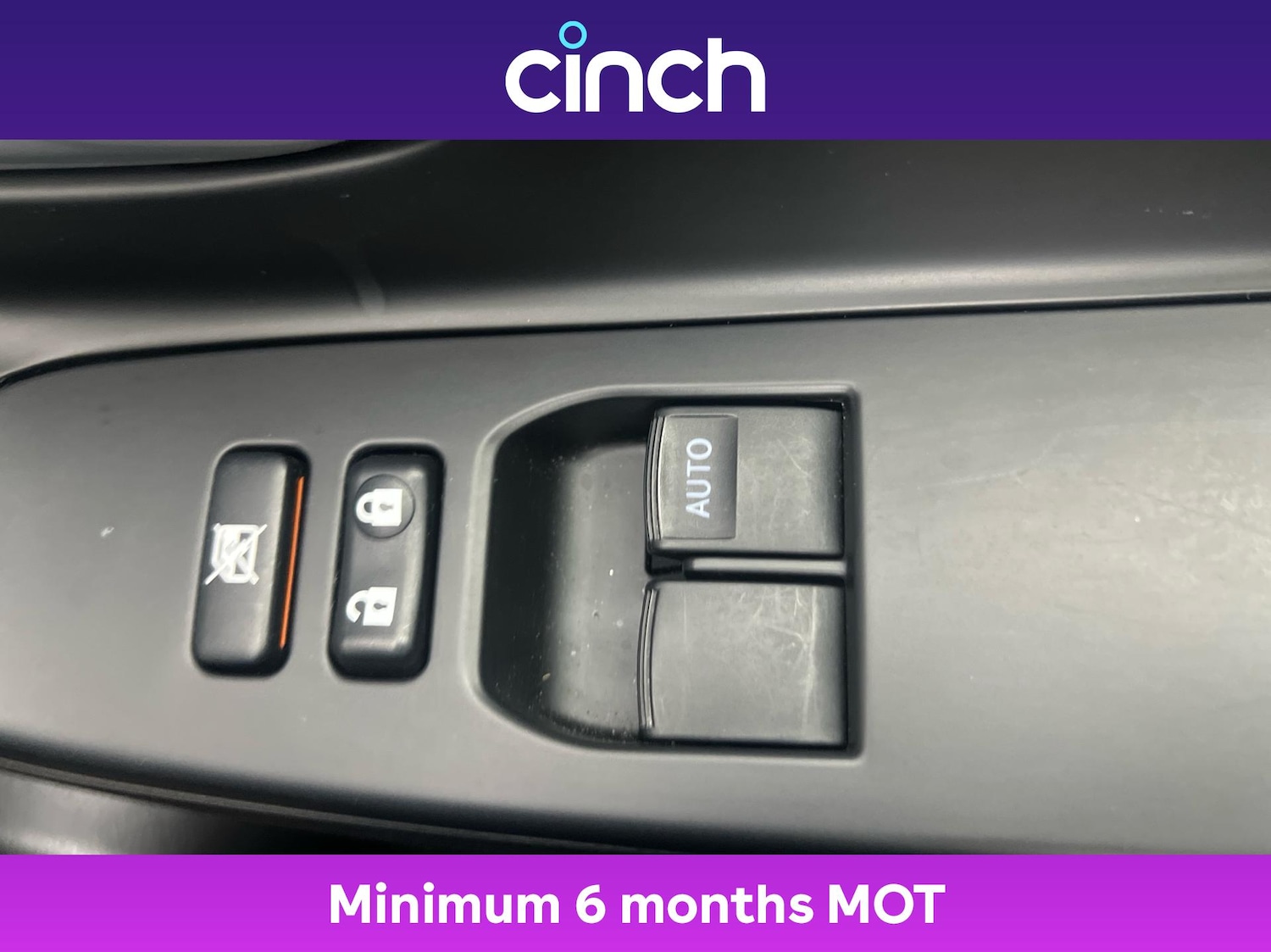 Used Toyota Yaris 2018 for sale - 76972565: Photo 37