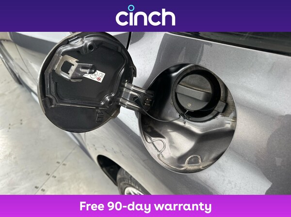 Used Toyota Yaris 2020 for sale - 76313463: Photo 29
