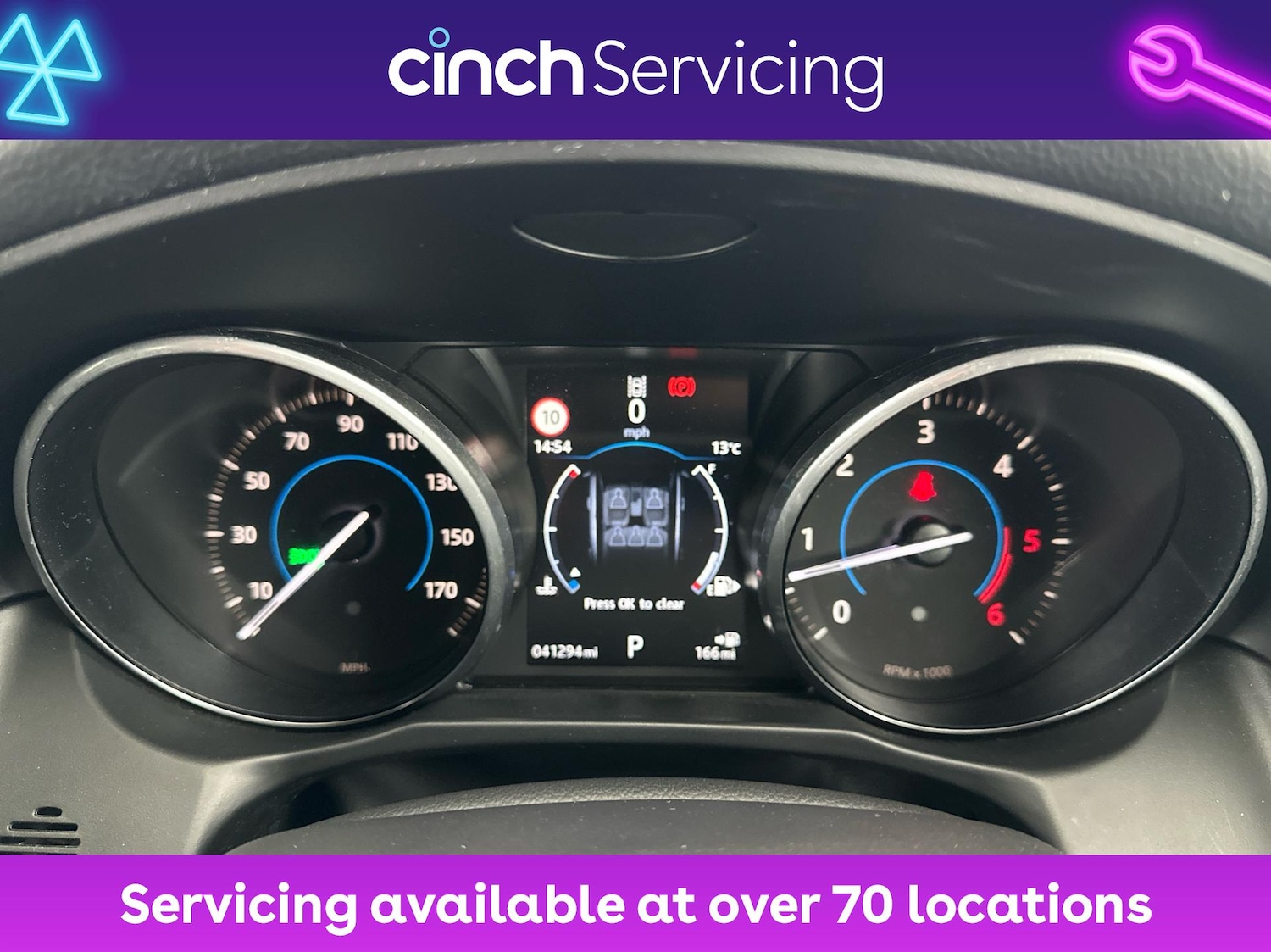 Used Jaguar XF 2017 for sale - 76950042: Photo 18