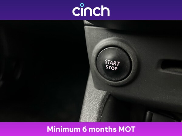 Used Renault Clio 2018 for sale - 76140749: Photo 37
