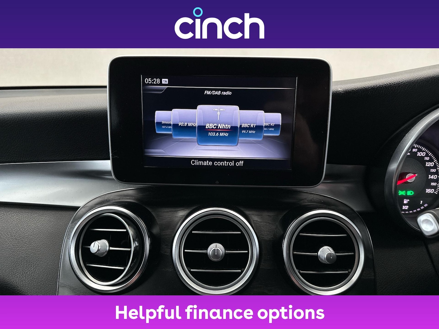 Used Mercedes-Benz GLC 2018 for sale - 76501141: Photo 17