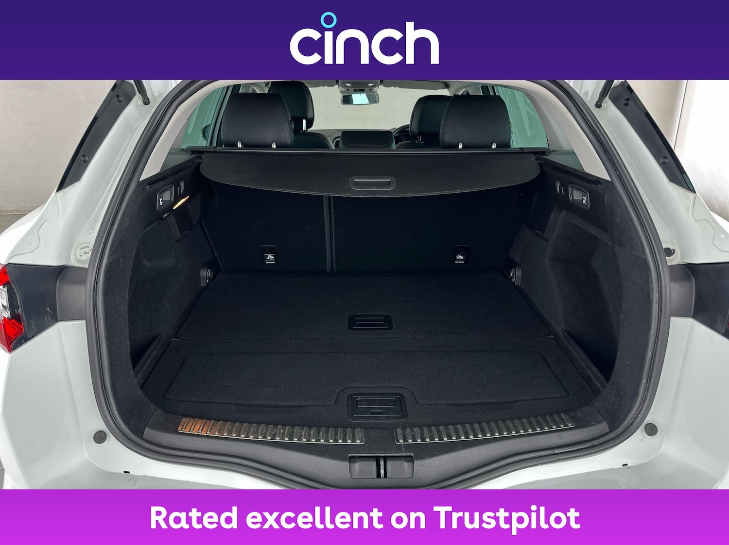 Used Renault Megane 2018 for sale - 77013839: Photo 21