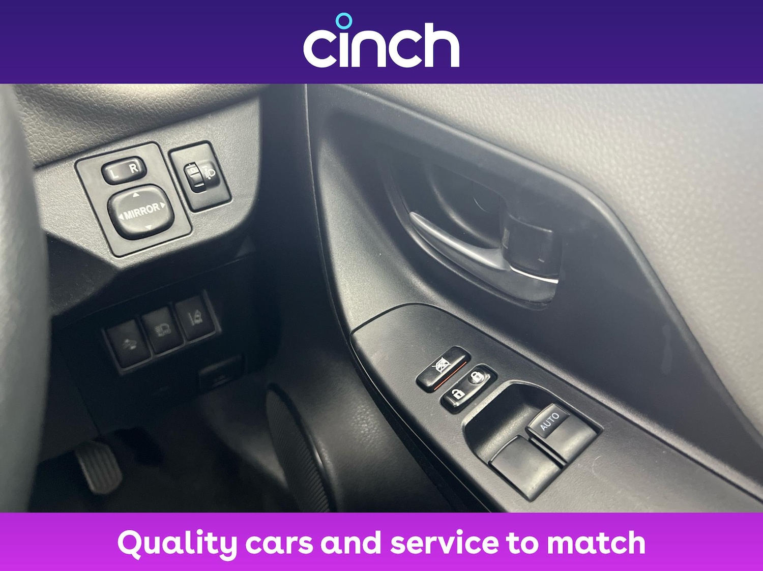 Used Toyota Yaris 2017 for sale - 76616829: Photo 37