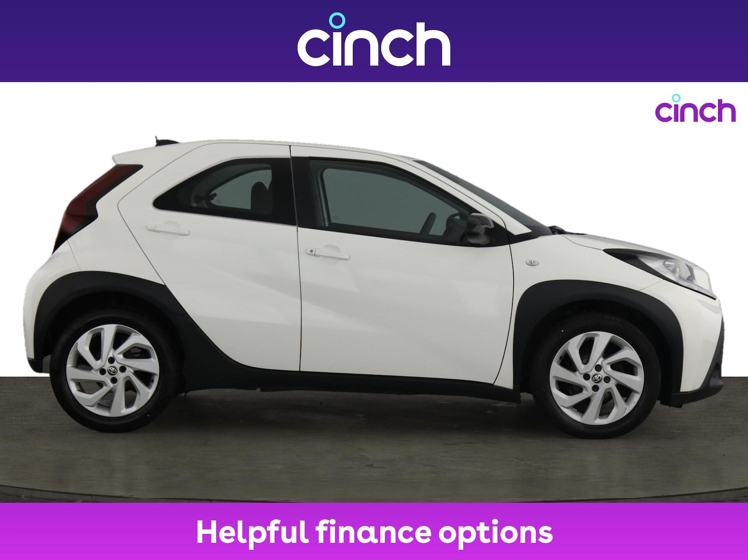 Used Toyota Aygo X 2022 for sale - 76954519: Photo 2