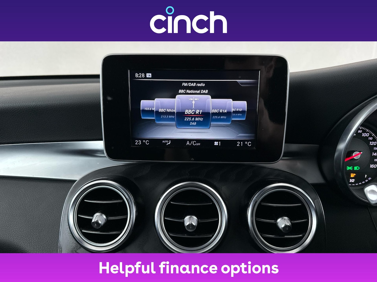 Used Mercedes-Benz GLC 2017 for sale - 76731688: Photo 17