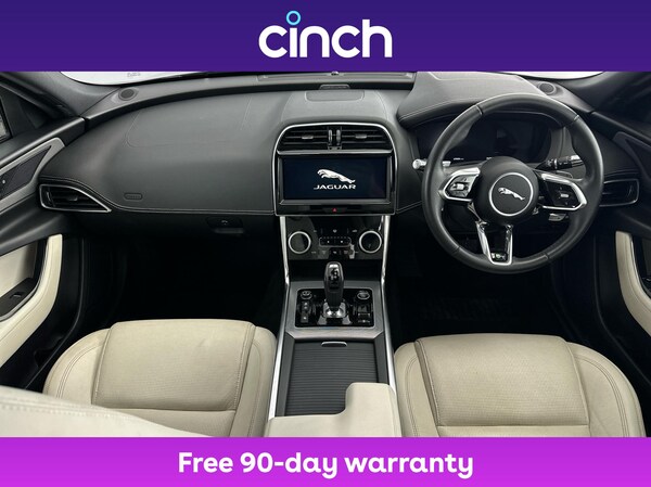 Used Jaguar XE 2019 for sale - 76257325: Photo 15
