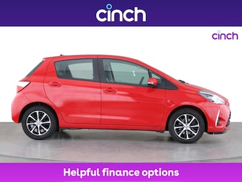 Used Toyota Yaris 2018 for sale - 76148595: Photo 2