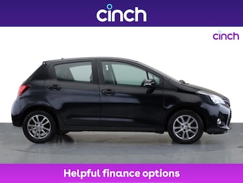Used Toyota Yaris 2015 for sale - 76685460: Photo