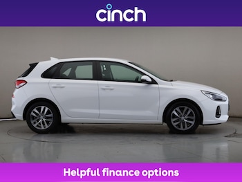 Used Hyundai i30 2017 for sale - 76245758: Photo 2