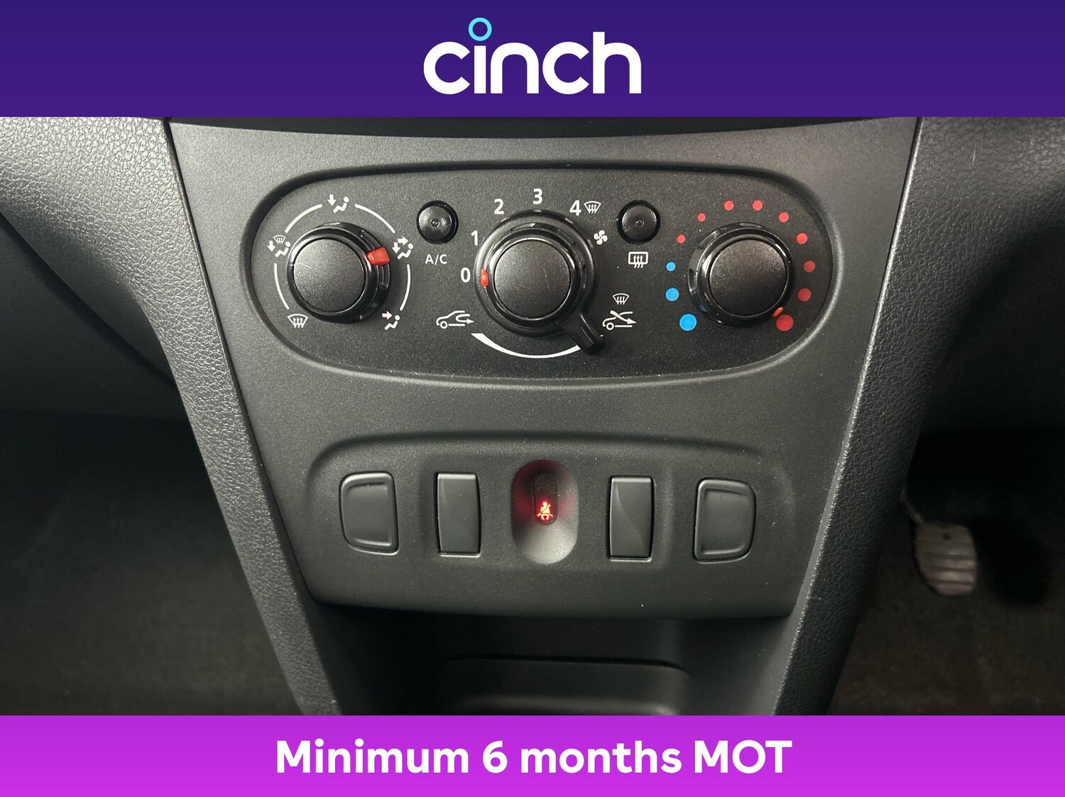 Used Dacia Sandero Stepway 2020 for sale - 76623710: Photo 32