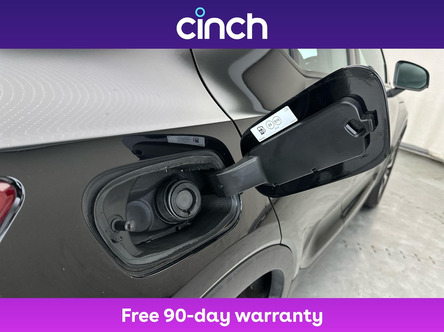 Used Volvo XC40 2022 for sale - 76420228: Photo 29