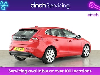 Used Volvo V40 2018 for sale - 76842277: Photo