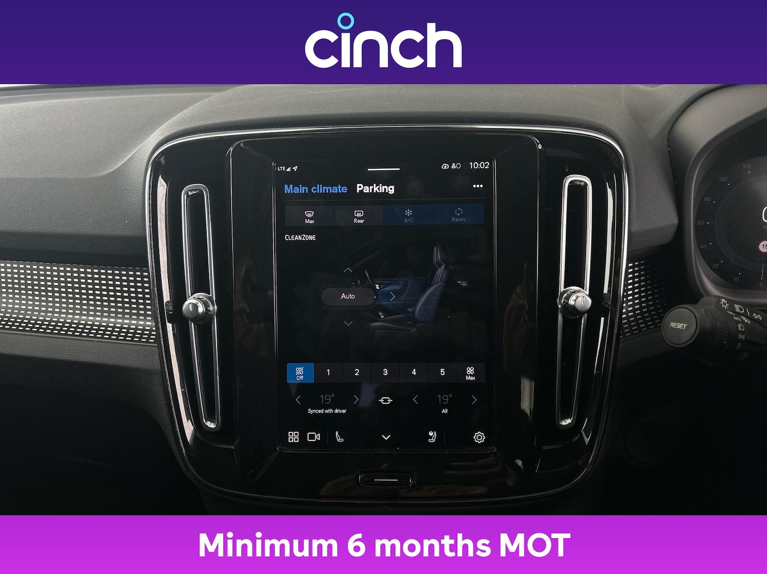 Used Volvo XC40 2021 for sale - 76119658: Photo 32