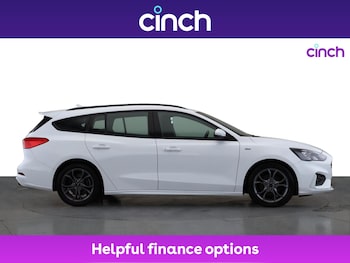 Used Ford Focus 2020 for sale - 76197510: Photo 2