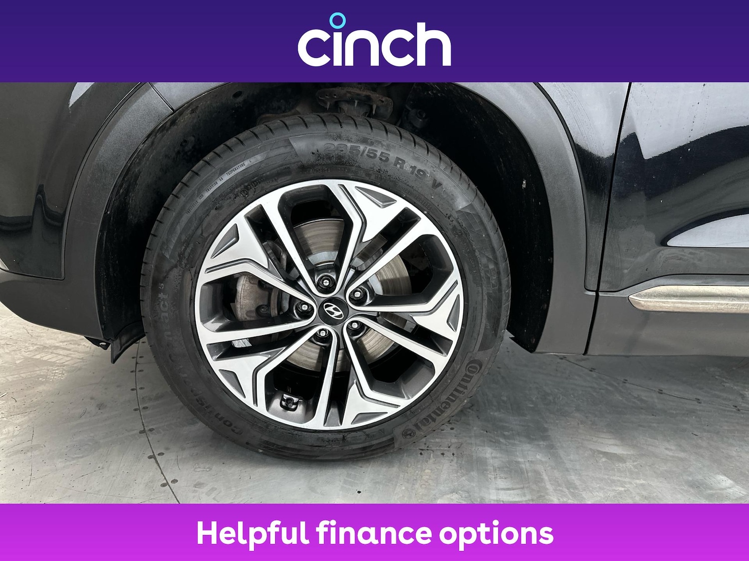 Used Hyundai Santa Fe 2018 for sale - 76434517: Photo 24