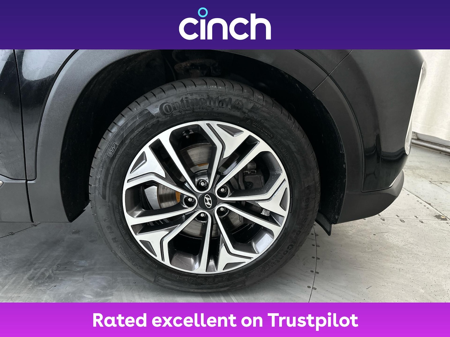 Used Hyundai Santa Fe 2018 for sale - 76434517: Photo 28