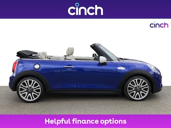 Used MINI Convertible 2018 for sale - 76842300: Photo