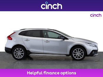 Used Volvo V40 2017 for sale - 75489003: Photo