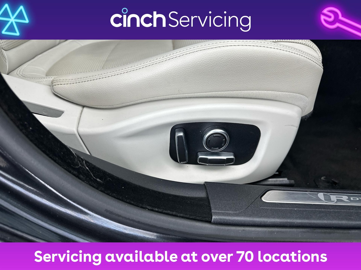 Used Jaguar XE 2019 for sale - 76691711: Photo 41