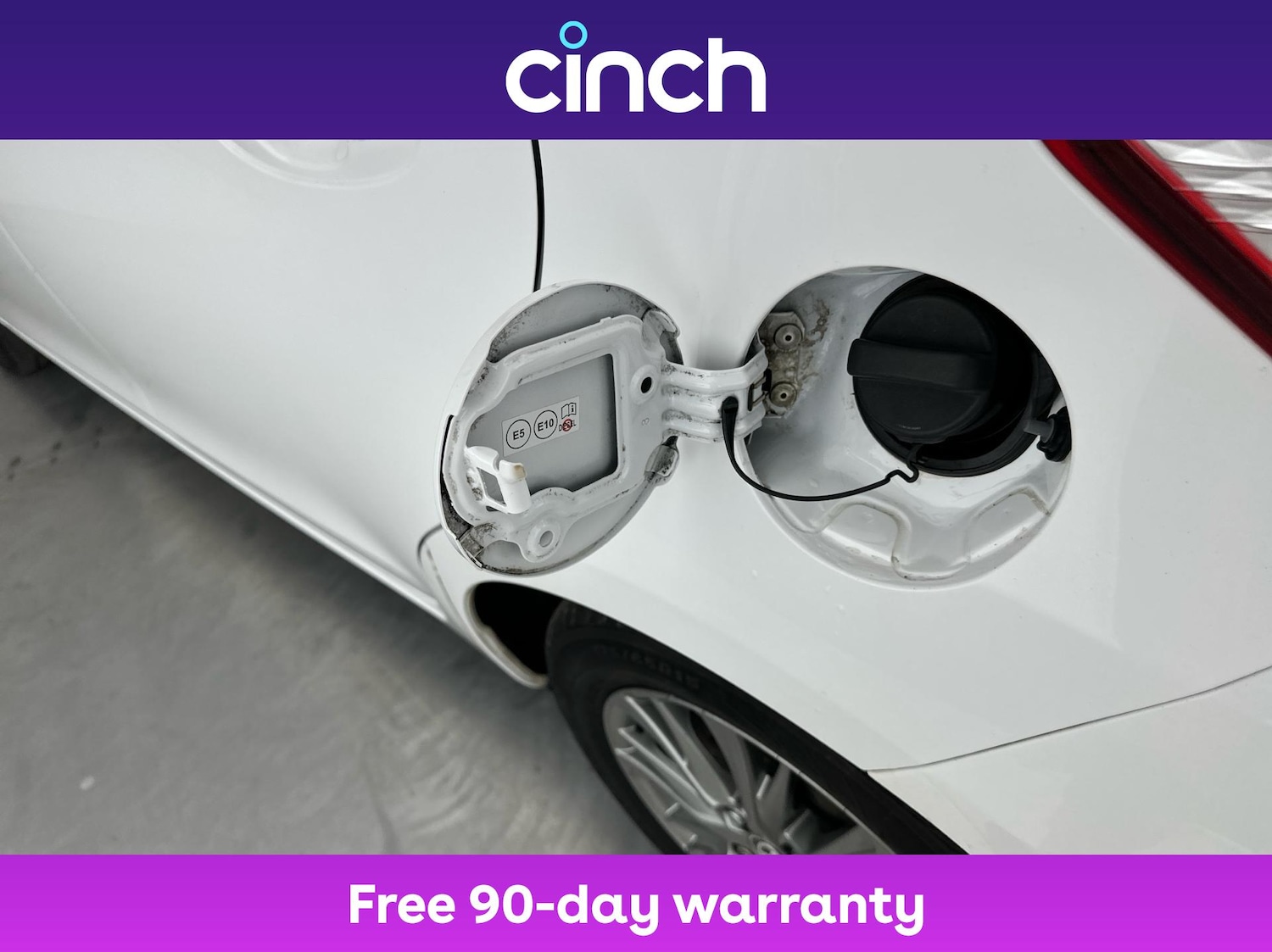 Used Toyota Yaris 2017 for sale - 77056058: Photo 29