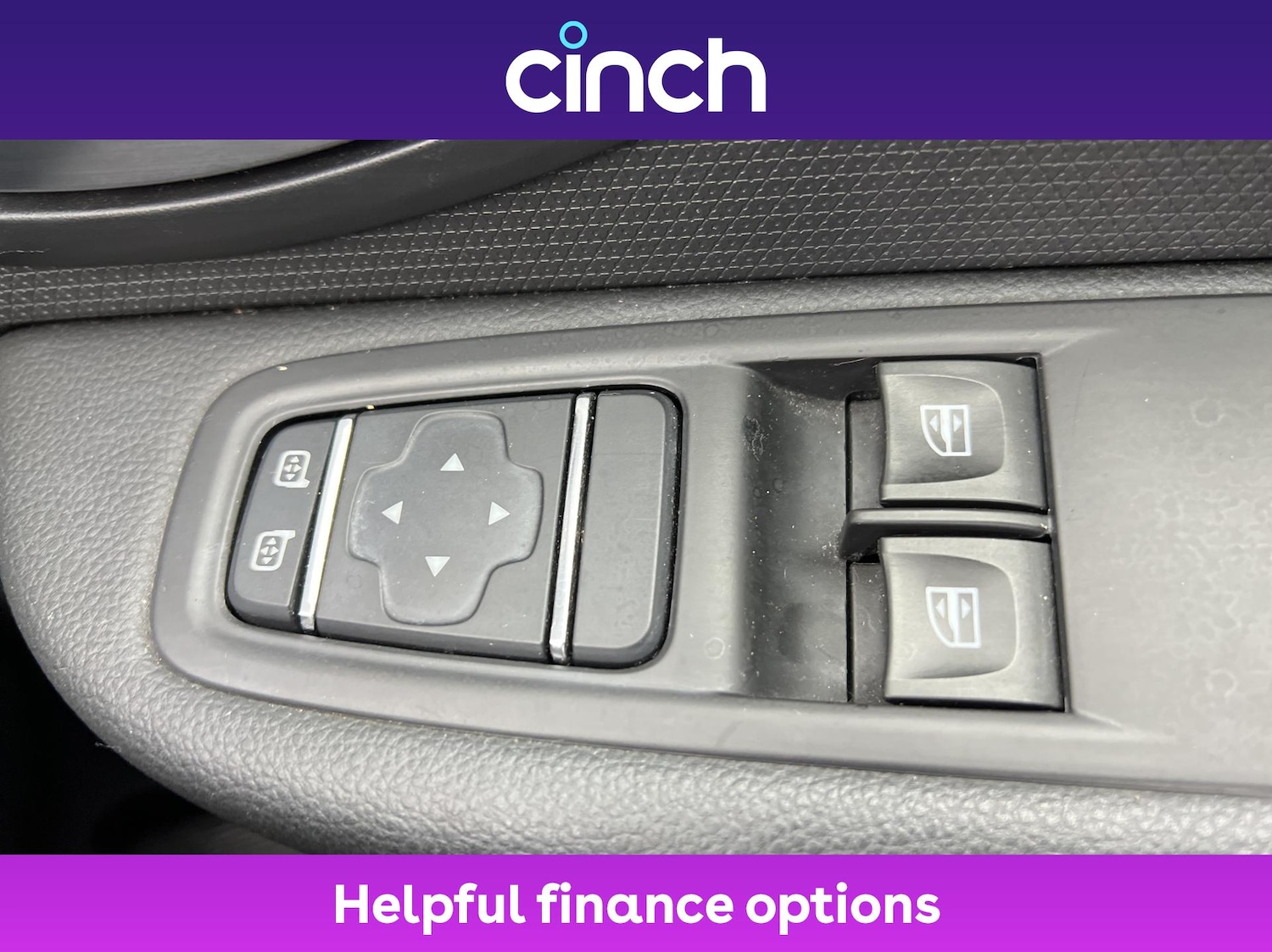 Used Renault Clio 2018 for sale - 77037111: Photo 35