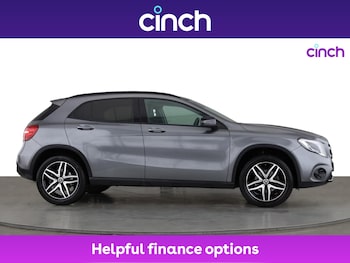 Used Mercedes-Benz GLA 2018 for sale - 76098526: Photo 2