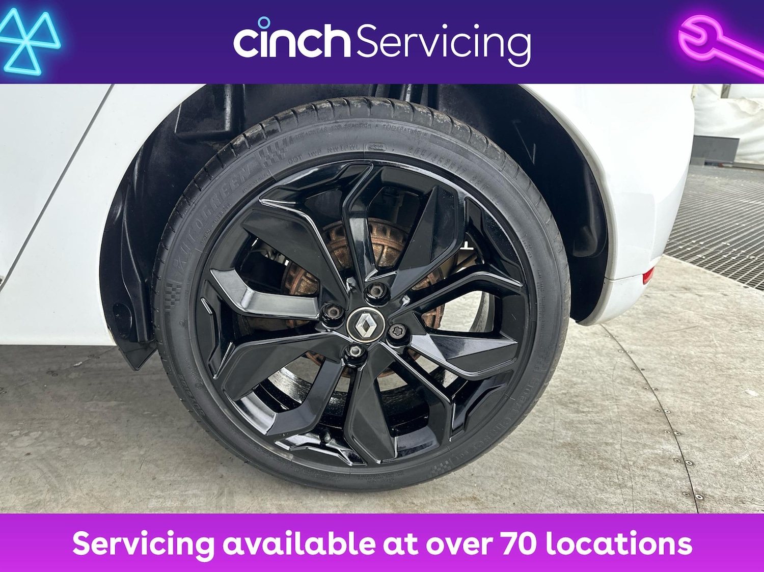 Used Renault Clio 2017 for sale - 76519943: Photo 26