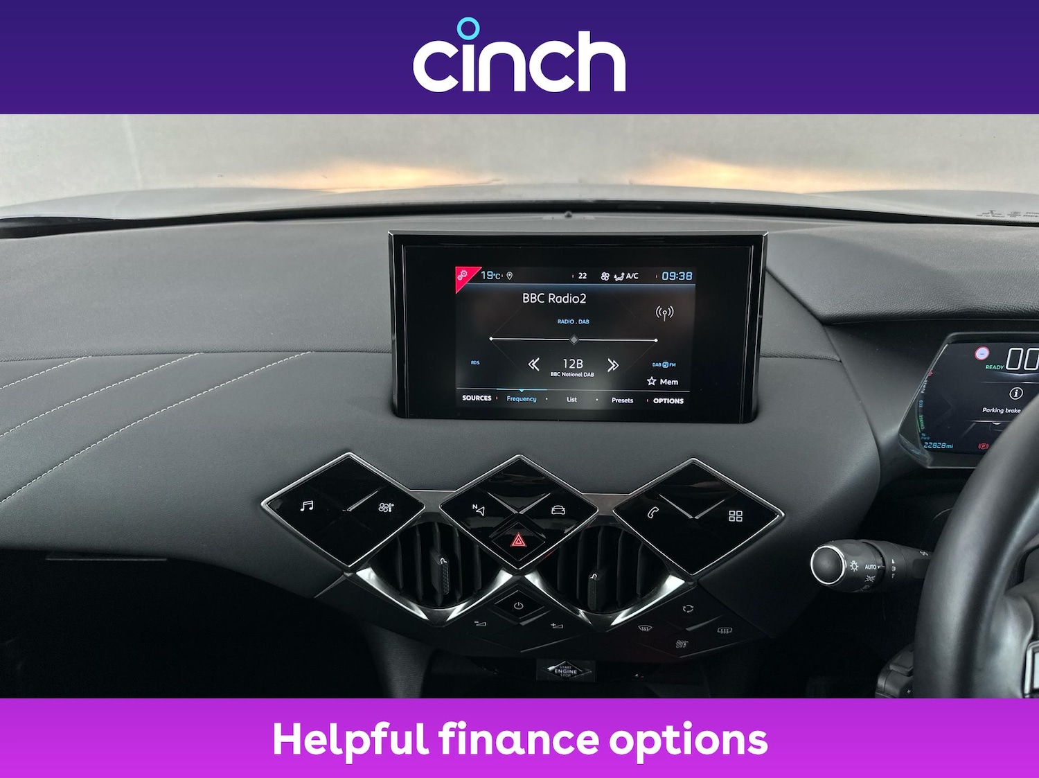 Used DS Automobiles DS 3 Crossback 2021 for sale - 76389935: Photo 17