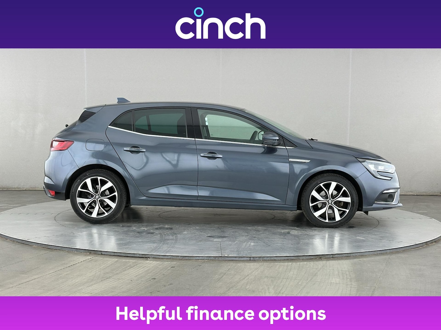 Used Renault Megane 2019 for sale - 76875113: Photo 2