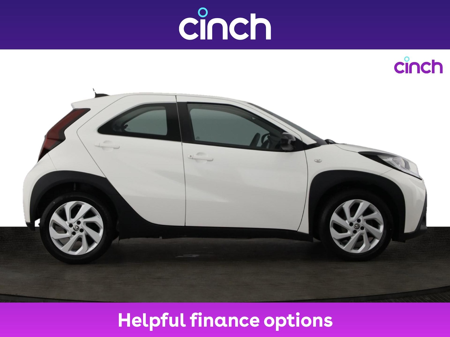 Used Toyota Aygo X 2022 for sale - 76318505: Photo 2