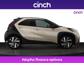 Used Toyota Aygo X 2023 for sale - 76217563: Photo 2