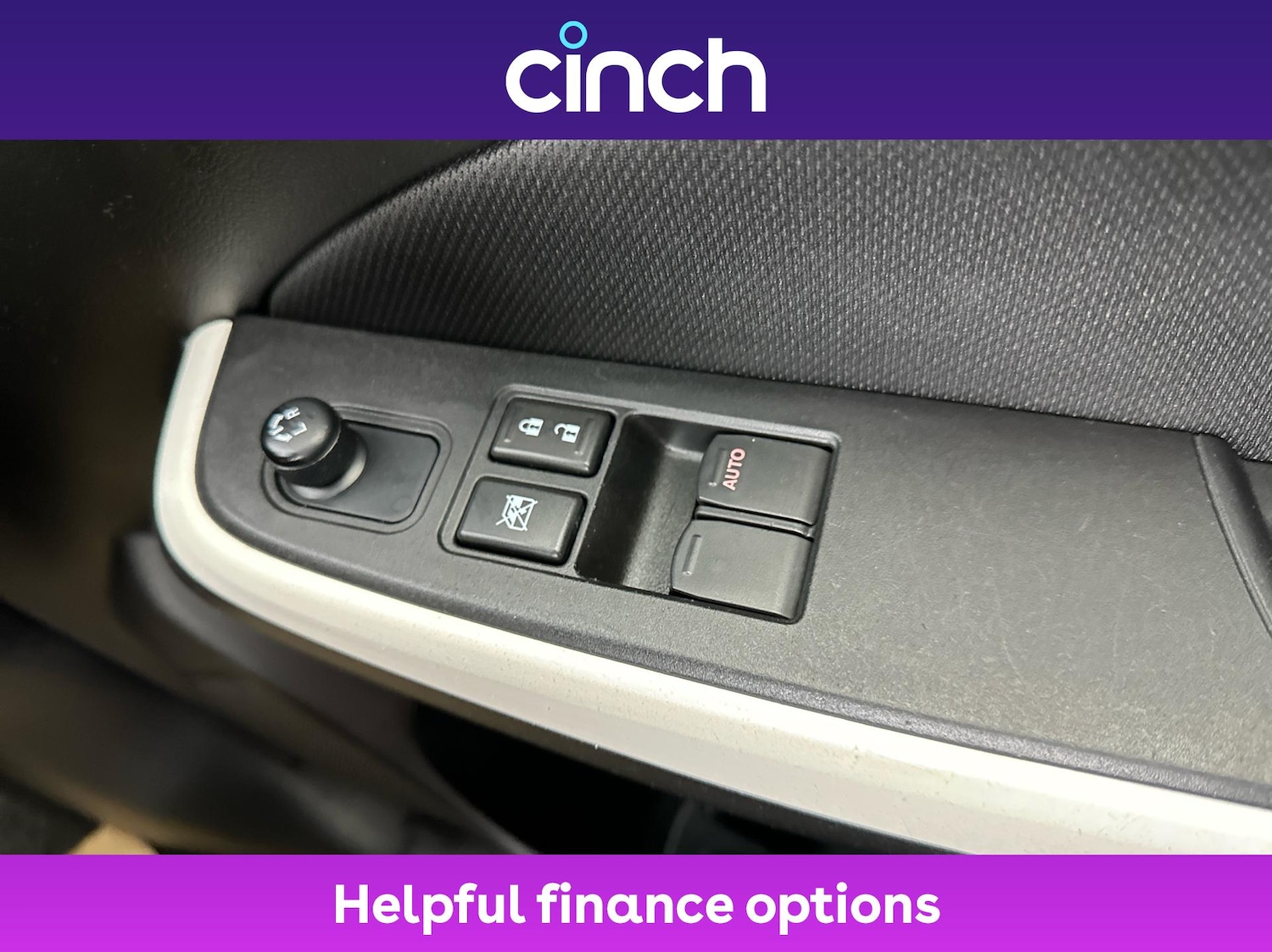 Used Suzuki Swift 2020 for sale - 76590324: Photo 35