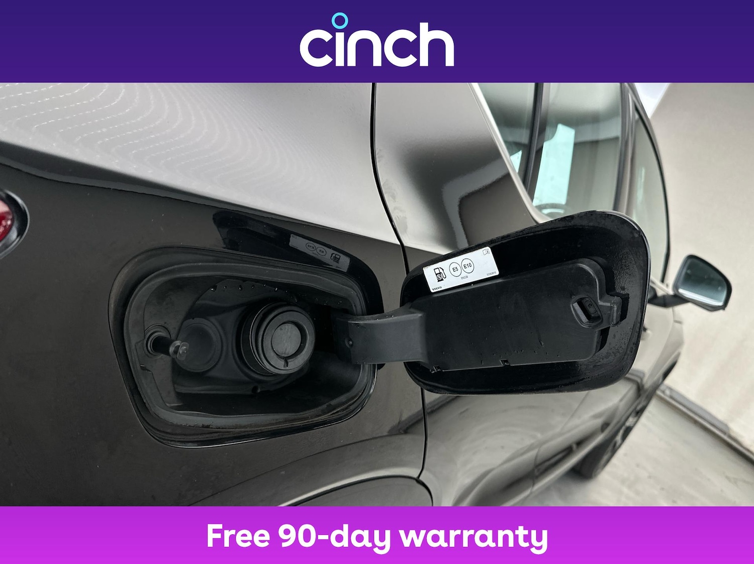 Used Volvo XC40 2021 for sale - 77056052: Photo 29