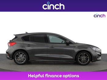 Used Ford Focus 2020 for sale - 76211263: Photo 2