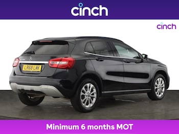 Used Mercedes-Benz GLA 2018 for sale - 75892928: Photo