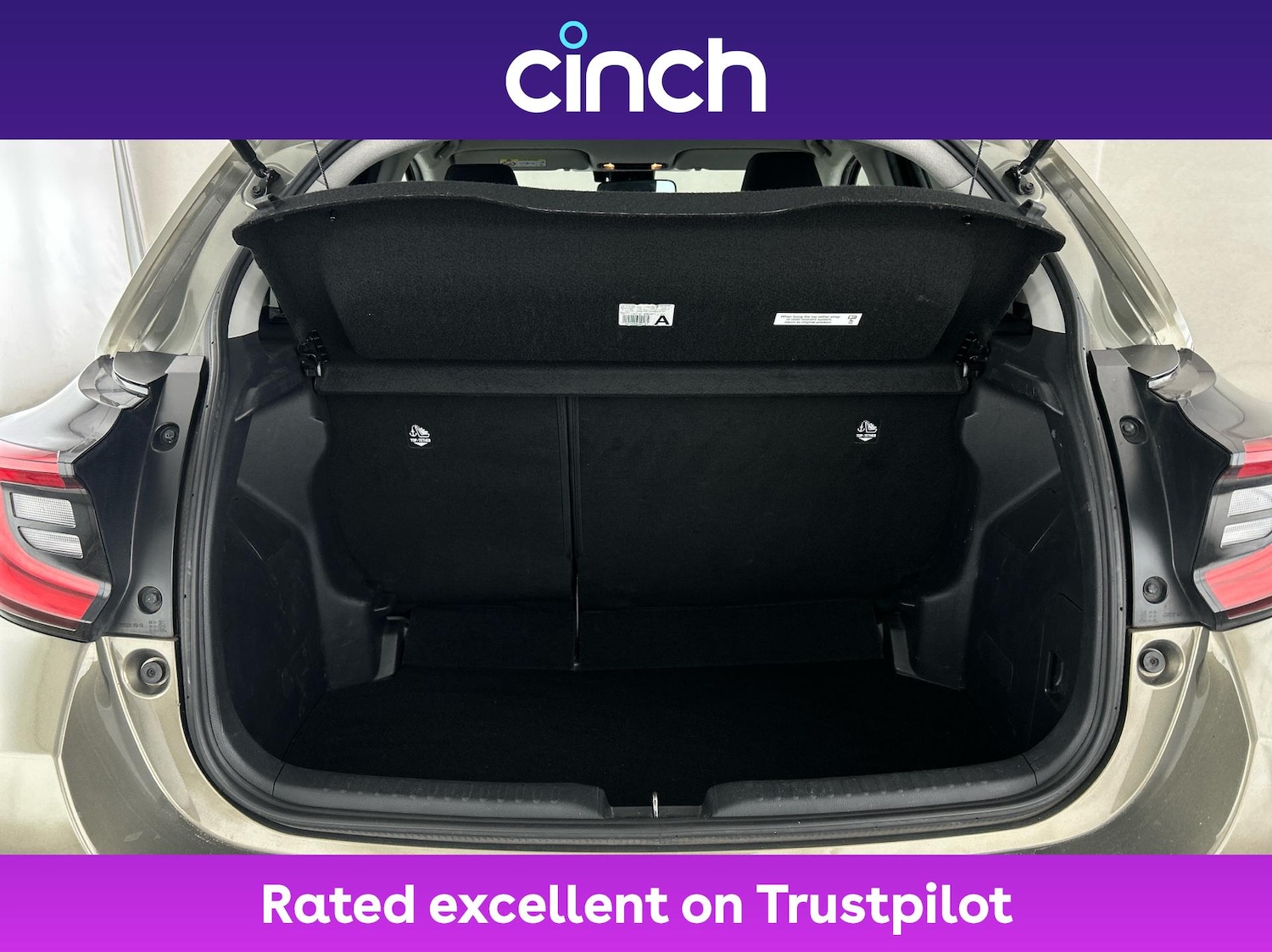 Used Toyota Yaris 2021 for sale - 76468876: Photo 21