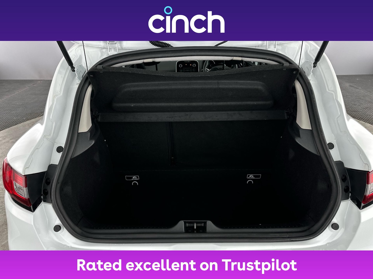 Used Renault Clio 2018 for sale - 76468970: Photo 21