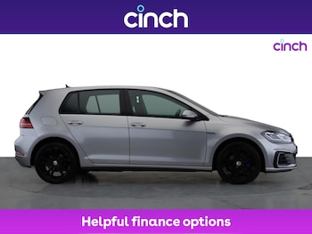 Used Volkswagen Golf 2018 for sale - 76379787: Photo