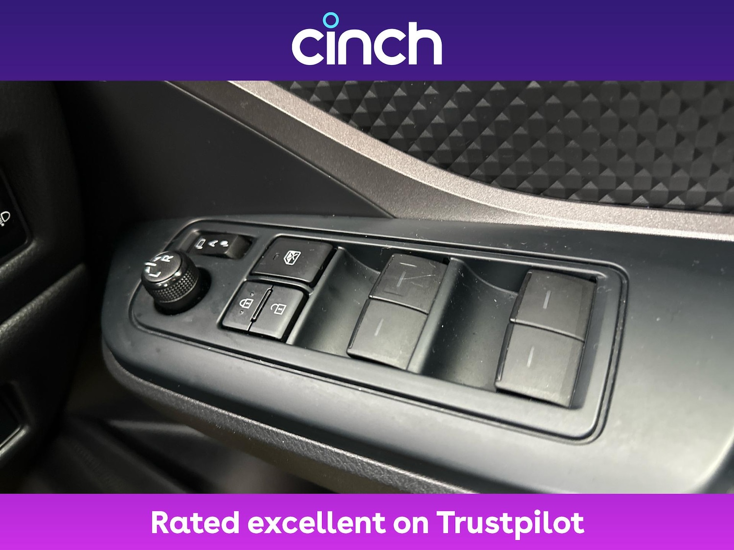 Used Toyota C-HR 2020 for sale - 76590330: Photo 33