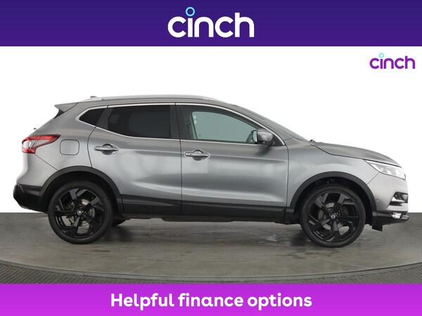 Used Nissan Qashqai 2017 for sale - 75948447: Photo 2